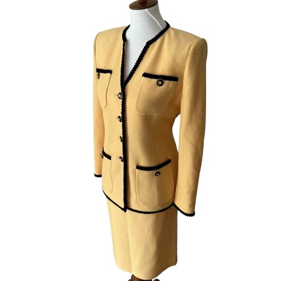 ST JOHN Vintage Suit Set 6 Small Blazer Skirt Knit Jacket Collection Classic - Picture 10 of 17